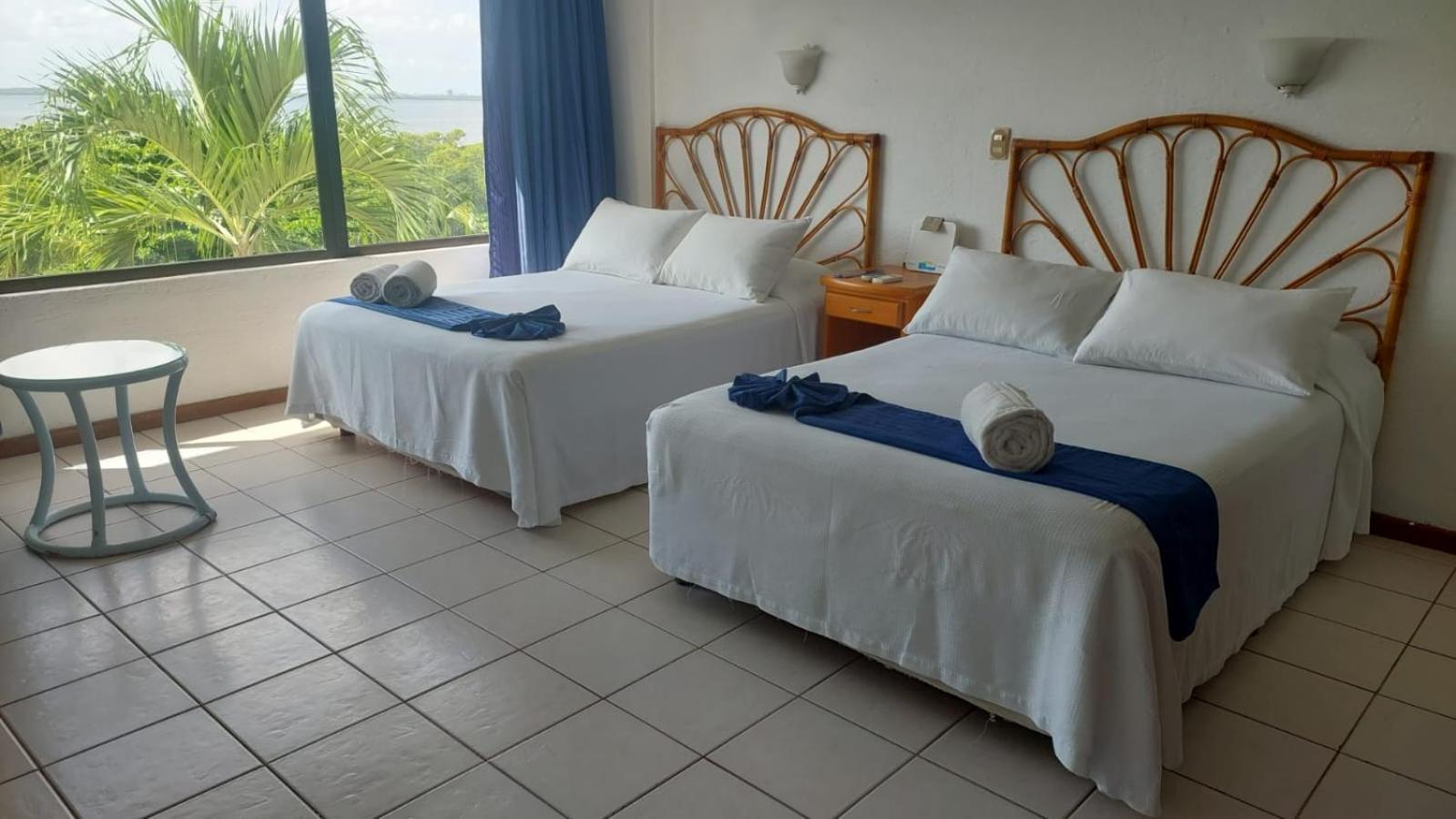 Beachfront Apartments Cancun Exterior photo