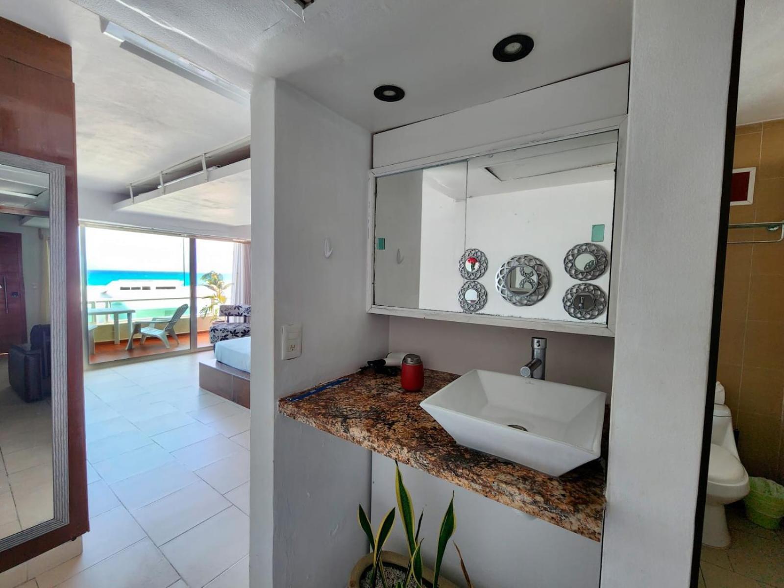 Beachfront Apartments Cancun Exterior photo
