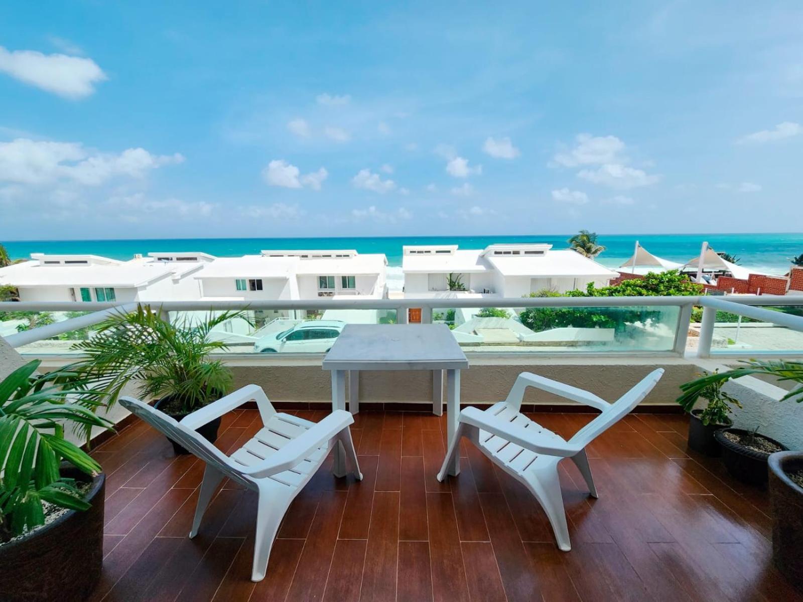 Beachfront Apartments Cancun Exterior photo