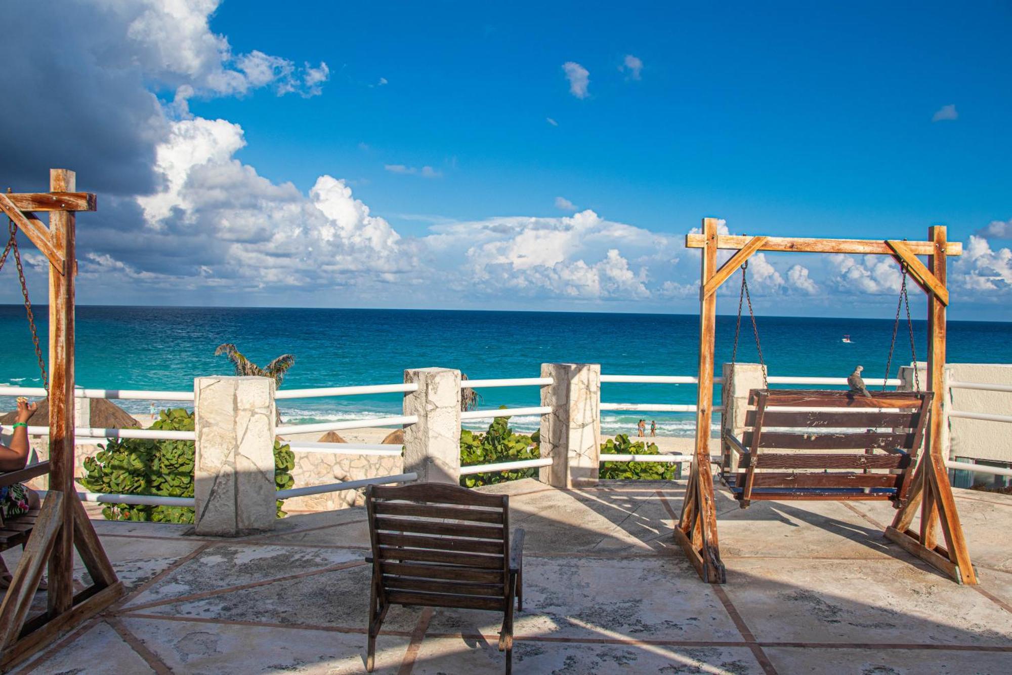 Beachfront Apartments Cancun Room photo